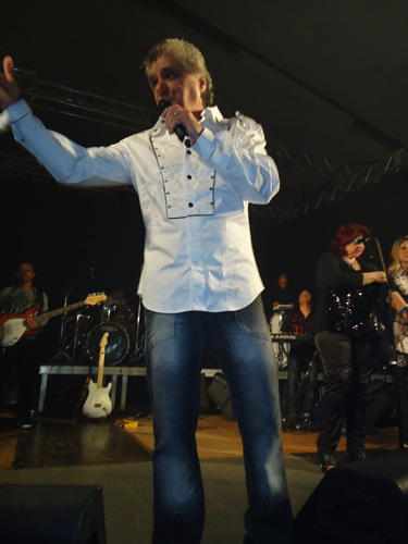 Show em Cascavel-PR 12/11/2011 - Foto DSC00035
