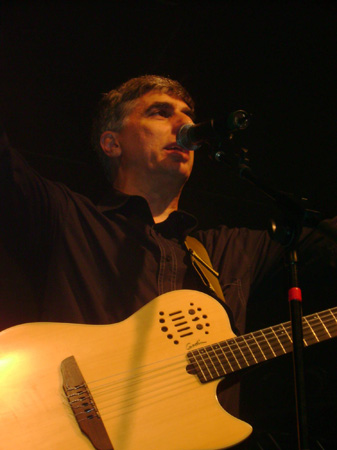 25-Jos Luis
