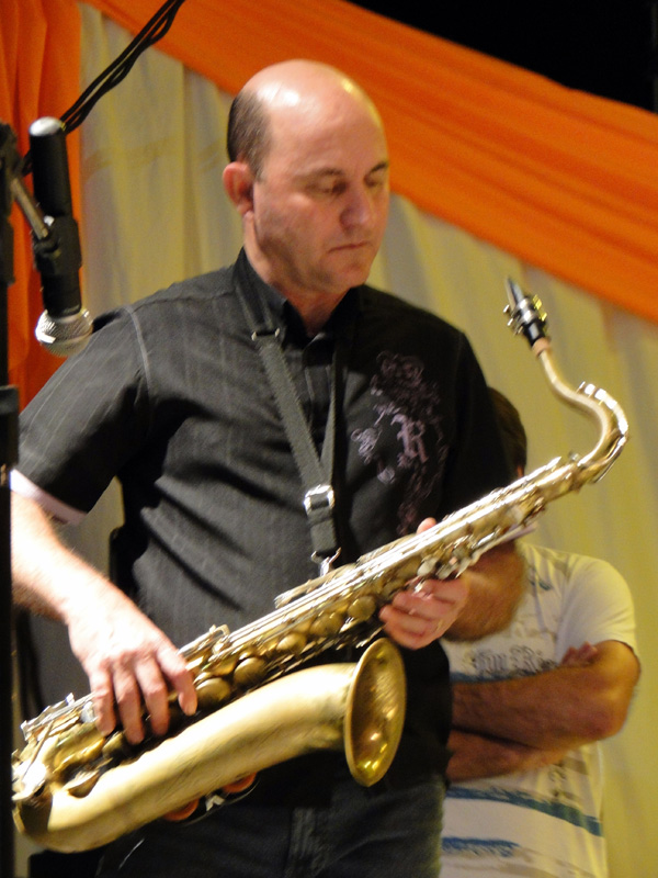 2010-08-29 001 137