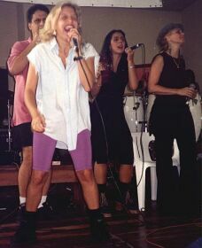 Liliane no Acampamento 2002